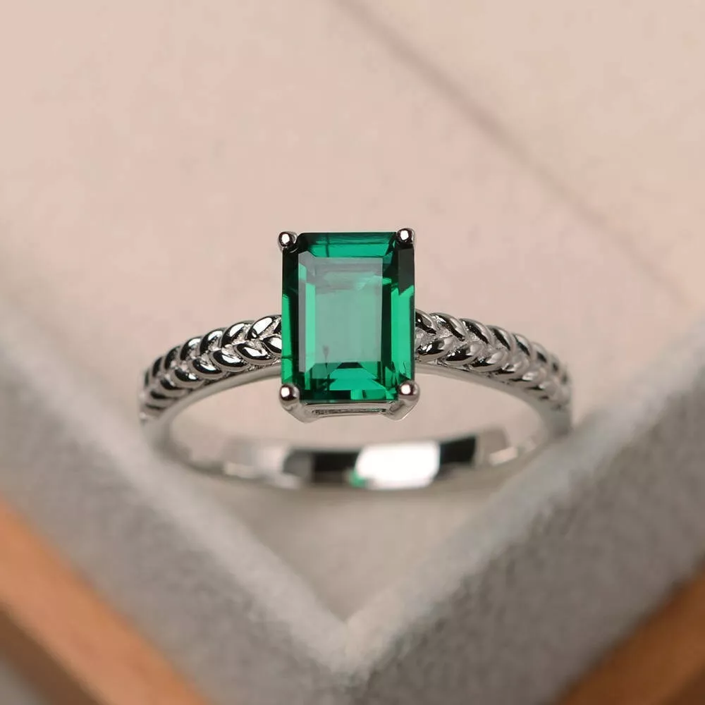 Chowtushkoni Dyuti Women's Ring - Image 3